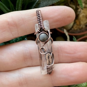 SaraZ // Crystal Ward medál labradorittal és választható lánccal - ékszer - nyaklánc - medál - Meska.hu