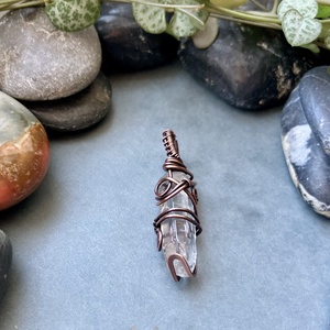 SaraZ // Crystal Ward medál választható lánccal - ékszer - nyaklánc - medál - Meska.hu