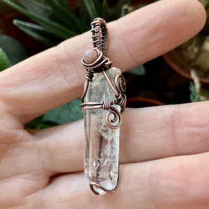 SaraZ // Crystal Ward medál indiai acháttal és választható lánccal - ékszer - nyaklánc - medál - Meska.hu