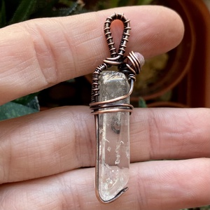 SaraZ // Crystal Ward medál indiai acháttal és választható lánccal - ékszer - nyaklánc - medál - Meska.hu