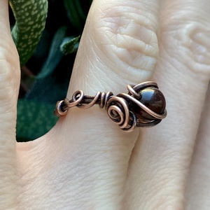 SaraZ // Earthbound Sigil gyűrű bikaszemmel - ékszer - gyűrű - fonódó gyűrű - Meska.hu