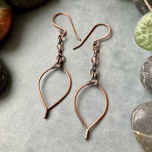 SaraZ // Forest Drop fülbevaló füstkvarccal - ékszer - fülbevaló - lógó fülbevaló - Meska.hu