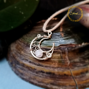 SaraZ // Lunar Circle nyaklánc hegyikristállyal, Ékszer, Nyaklánc, Medálos nyaklánc, Ékszerkészítés, MESKA