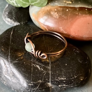 SaraZ // Inner Ember gyűrű aventurinnal - ékszer - gyűrű - gyöngyös gyűrű - Meska.hu