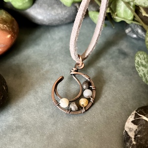 SaraZ // Lunar Circle nyaklánc acháttal - ékszer - nyaklánc - medálos nyaklánc - Meska.hu