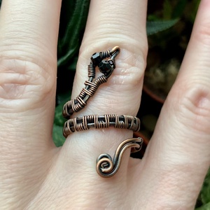 SaraZ // Earthbound Serpent gyűrű - ékszer - gyűrű - fonódó gyűrű - Meska.hu