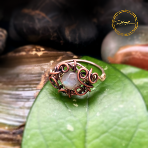 SaraZ // Earthbound Sigil gyűrű labradorittal, Ékszer, Gyűrű, Fonódó gyűrű, Ékszerkészítés, MESKA