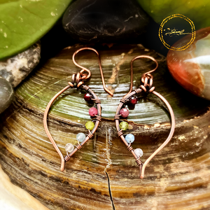 SaraZ // Forest Drop fülbevaló vegyes ásványokkal, Ékszer, Fülbevaló, Lógó fülbevaló, Ékszerkészítés, A Forest Drop kollekció organikus formáival az erdő csendes, megnyugtató energiáját idézi, enyhe ke..., MESKA