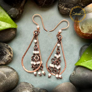 SaraZ // Ivory Whisper fülbevaló, Ékszer, Fülbevaló, Lógó fülbevaló, Ékszerkészítés, MESKA