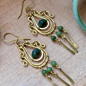 SaraZ // Forest Drop fülbevaló indiai acháttal és déli jádéval - ékszer - fülbevaló - lógó fülbevaló - Meska.hu