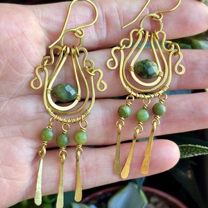 SaraZ // Forest Drop fülbevaló indiai acháttal és déli jádéval - ékszer - fülbevaló - lógó fülbevaló - Meska.hu