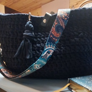 Egyedi, kézműves, horgolt válltáska, kézitáska - táska & tok - kézitáska & válltáska - nagy pakolós táska - Meska.hu