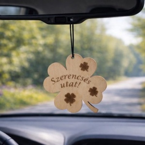 Autós Visszapillantó Dísz (Lóhere), Otthon & Életmód, Autó, Visszapillantó dísz, Gravírozás, pirográfia, MESKA