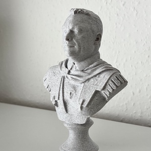 Orbán Viktor szobor - otthon & életmód - dekoráció - asztal és polc dekoráció - asztaldísz - Meska.hu
