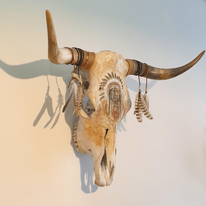 SavageSkullz Valódi tehén bika trófeára/koponyára dekorált indián arckép, kézzel festve és gravírozva - Meska.hu