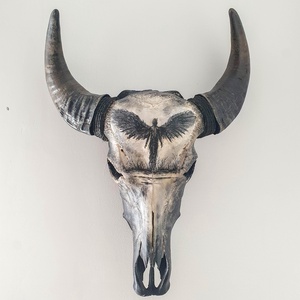 Bivaly trófea - kézzel festett igazi bivaly bika koponya fali dekoráció   -Fekete Angyal- - otthon & életmód - dekoráció - dísztárgy - Meska.hu
