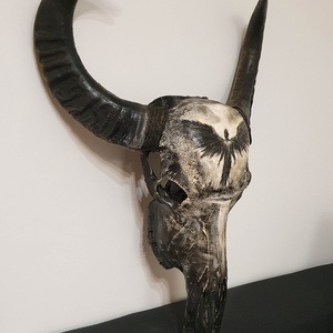 Bivaly trófea - kézzel festett igazi bivaly bika koponya fali dekoráció   -Fekete Angyal- - otthon & életmód - dekoráció - dísztárgy - Meska.hu