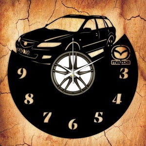 MAZDA 6 KOMBI bakelit óra, egyedi felirattal, Otthon & Életmód, Falióra & óra, Dekoráció, Fali és függő dekoráció, Mindenmás, Újrahasznosított alapanyagból készült termékek, MESKA