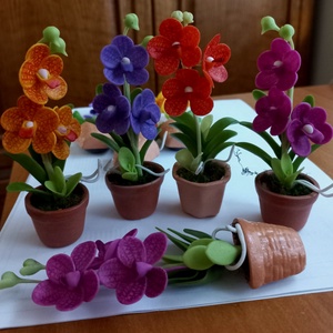 Orchidea agyagvirág hűtőmágnes - Meska.hu