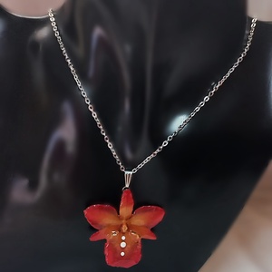  Orchidea virág nyaklánc  - ékszer - nyaklánc - medálos nyaklánc - Meska.hu