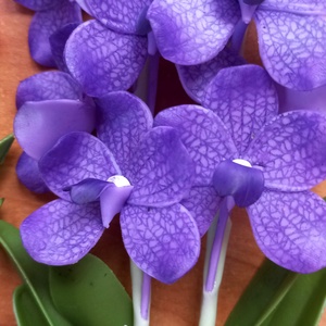 Agyag orchidea - otthon & életmód - virágdekoráció - virágdíszek - asztali virágdísz - Meska.hu