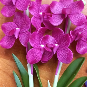 Agyag orchidea - otthon & életmód - virágdekoráció - virágdíszek - asztali virágdísz - Meska.hu