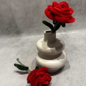 Zsenília Rózsa , Otthon & Életmód, Virágdekoráció, Virágok, Szálas virág, Kötés, MESKA