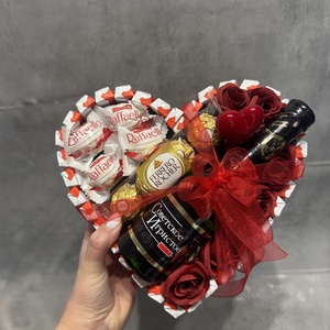 Valentin napi csoki box - élelmiszer - gourmet ajándékcsomag - Meska.hu