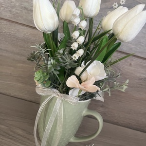 Bögrés tavaszi dekor, Otthon & Életmód, Virágdekoráció, Virágdíszek, Asztali virágdísz, Virágkötés, MESKA