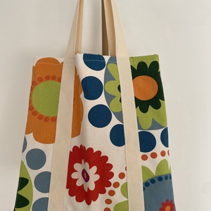 Upcycling virágos vászontáska - táska & tok - kézitáska & válltáska - válltáska - Meska.hu