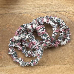 Upcycling hajgumi, Ruha & Divat, Hajdísz & Hajcsat, Hajgumi, Újrahasznosított alapanyagból készült termékek, Varrás, MESKA