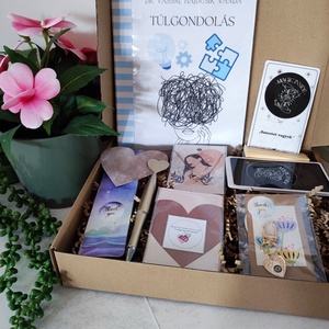 Túlgondolás mystery box - könyv & zene - könyv - Meska.hu