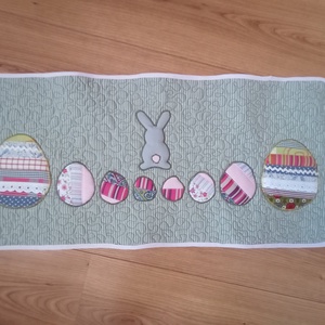 Húsvéti asztali futó  - ünnepi díszek, dekorációk - húsvéti díszek és dekorációk - húsvéti asztaldíszek - Meska.hu