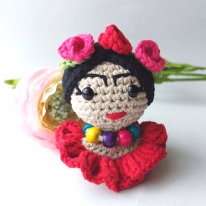 Frida Kahlo horgolt kulcstartó - táska & tok - kulcstartó & táskadísz - kulcstartó - Meska.hu