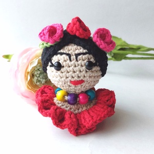 Frida Kahlo horgolt kulcstartó - Meska.hu