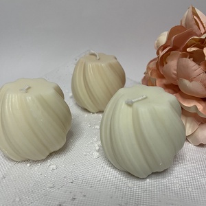 Kerek csavart formagyertya  - otthon & életmód - gyertya, illat, aroma - gyertya - Meska.hu