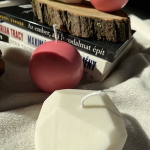 Kocka geometriai formagyertya  - otthon & életmód - gyertya, illat, aroma - gyertya - Meska.hu