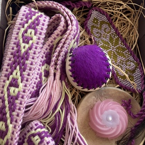 Ajándékcsomag, Karácsony, Karácsonyi ajándékozás, Karácsonyi ajándékcsomagolás, Szövés, MESKA