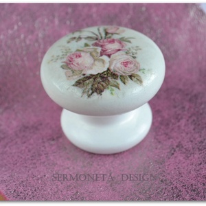   Vintage rózsás decoupage fa bútorgomb -  - Meska.hu
