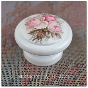   Vintage rózsás decoupage fa bútorgomb -  - Meska.hu