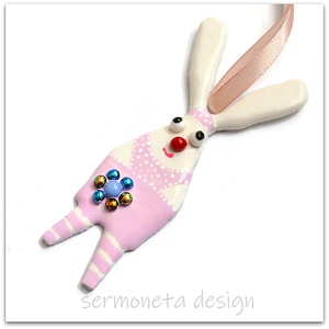 Bohókás nagyfülű nyúl olvasztott üvegből, húsvéti dísz, szalaggal felakasztható dísz - ünnepi díszek, dekorációk - húsvéti díszek és dekorációk - húsvéti tojásfadíszek - Meska.hu