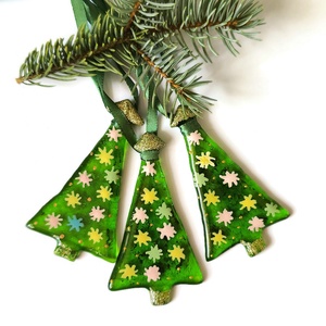 SzÍnes fenyőfák, karácsonyfadÍsz - Meska.hu