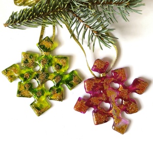 Üveg hókristály, karácsonyfadÍsz arany díszítéssel - karácsony - karácsonyi lakásdekoráció - karácsonyfadíszek - Meska.hu