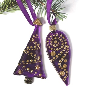 Csepp és fenyőfa formájú  lila üveg karácsonyfadísz arany díszítéssel - Meska.hu