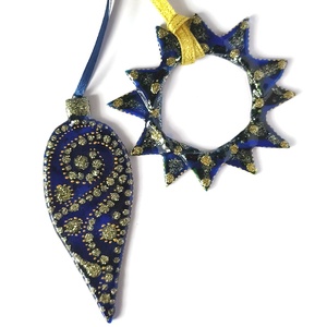Csepp és csillag formájú kék  üveg karácsonyfadísz arany díszítéssel - karácsony - karácsonyi lakásdekoráció - karácsonyfadíszek - Meska.hu