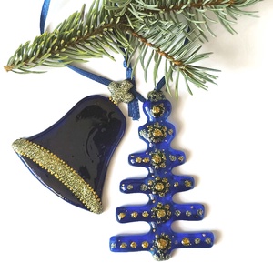 Kék  harang és fenyőfa üveg karácsonyfadísz, Karácsony, Karácsonyi lakásdekoráció, Karácsonyfadíszek, Üvegművészet, MESKA
