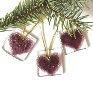 Lila  szivek, ajándékkísérő - Meska.hu