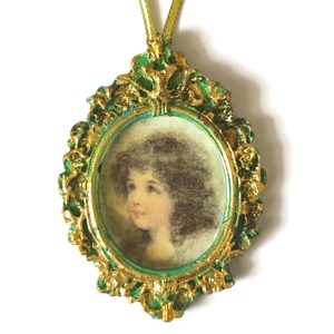 Barokk stílusú karácsonyfadísz angyal portréval, öntött kerámia, Karácsony, Karácsonyi lakásdekoráció, Karácsonyfadíszek, Decoupage, transzfer és szalvétatechnika, Mindenmás, MESKA