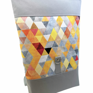 Egyedi rendelés / Roll Top Hátizsák / Hátitáska -  Sárga és szürke háromszög  - táska & tok - hátizsák - roll top hátizsák - Meska.hu