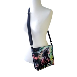 Készleten! - Lovas crossbody / válltáska / keresztpántos táska - táska & tok - kézitáska & válltáska - válltáska - Meska.hu